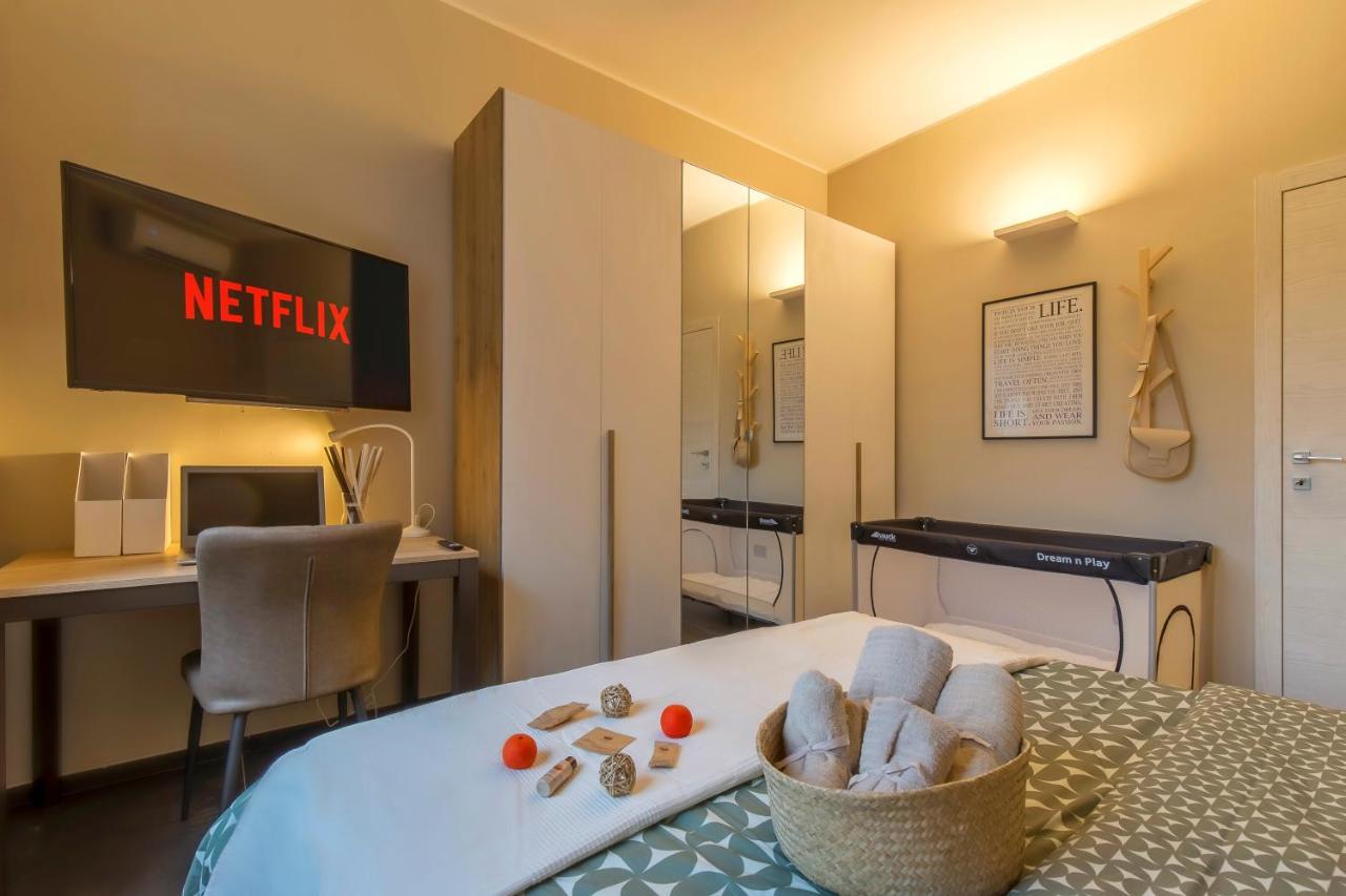 Modern & Bright 2 Bedroom Flat 50M From M4 Stop Milaan Buitenkant foto