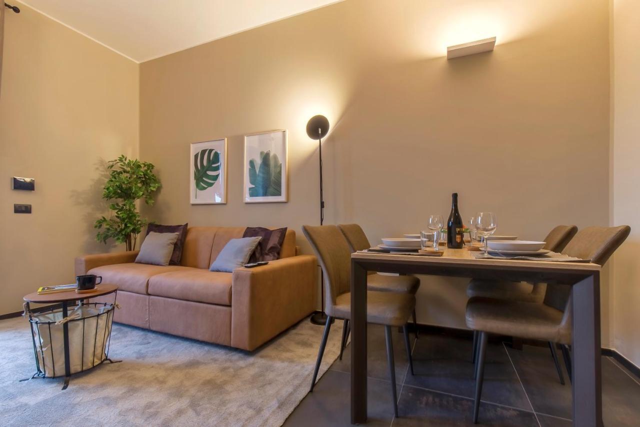 Modern & Bright 2 Bedroom Flat 50M From M4 Stop Milaan Buitenkant foto