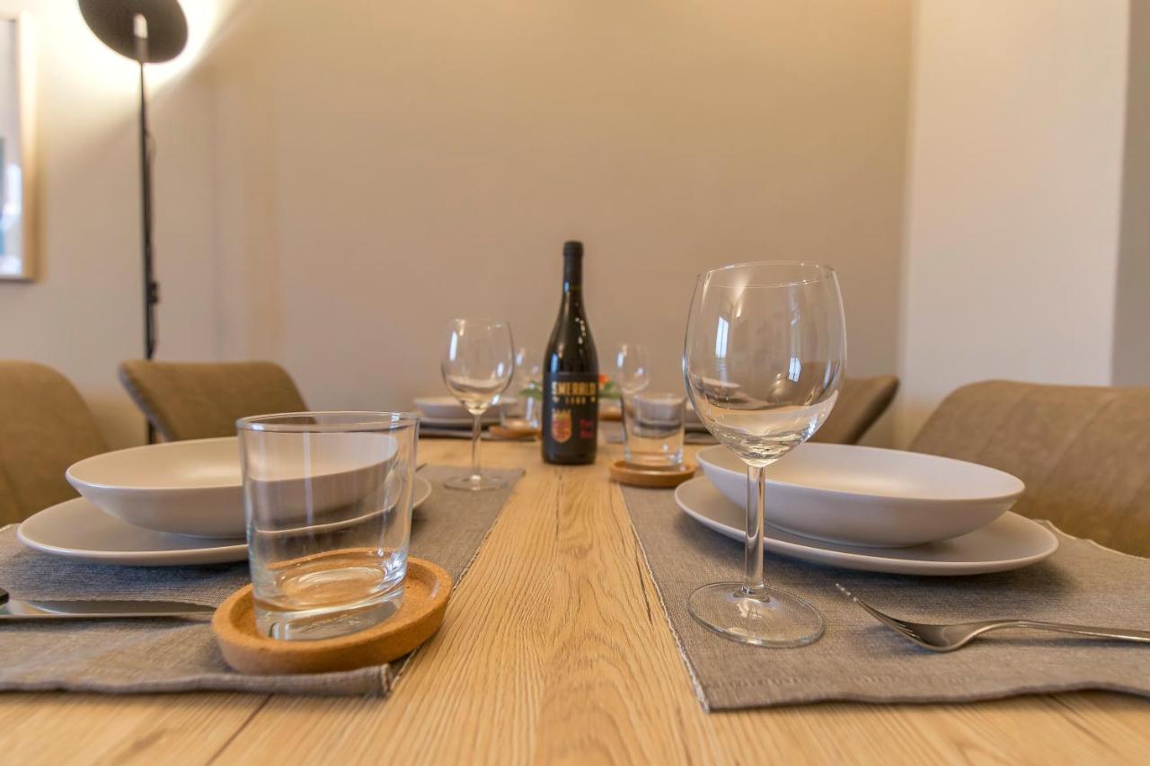 Modern & Bright 2 Bedroom Flat 50M From M4 Stop Milaan Buitenkant foto