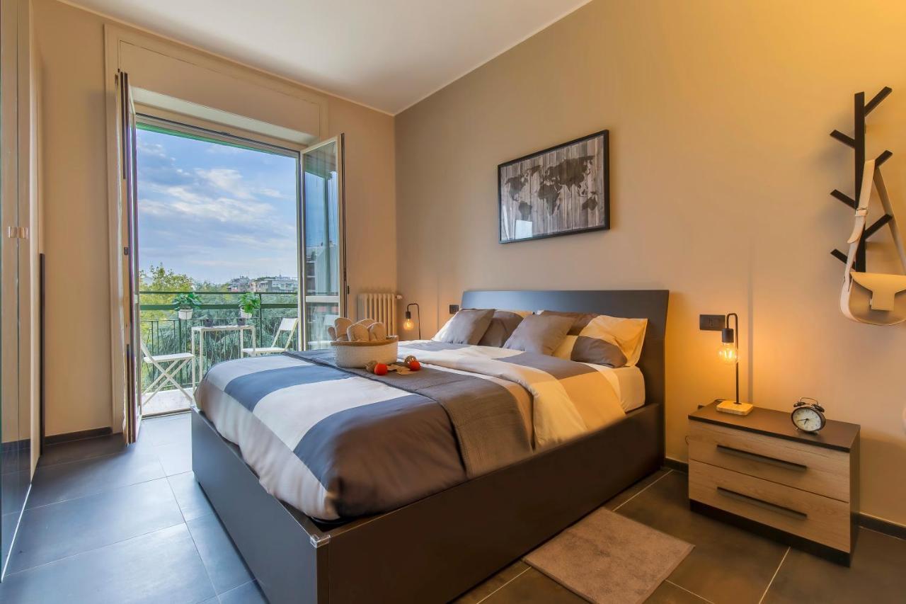 Modern & Bright 2 Bedroom Flat 50M From M4 Stop Milaan Buitenkant foto